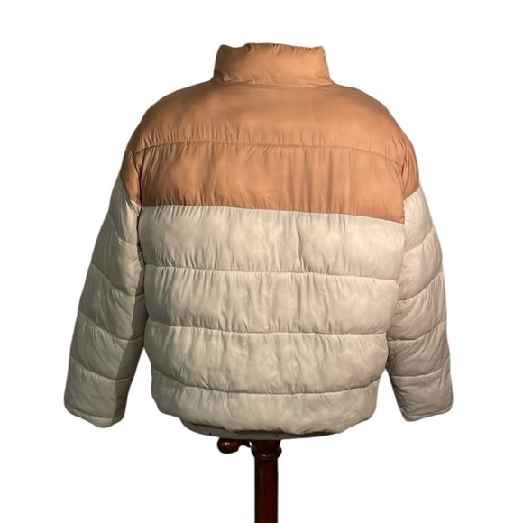 Time and Tru women’s tan and cream puffer coat.  Size 1X. - Picture 12 of 12